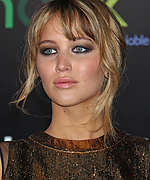 Jennifer_Lawrence_The_Hunger_Games_Premiere_J0001_228.jpg