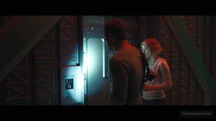 jlaw0131.jpg