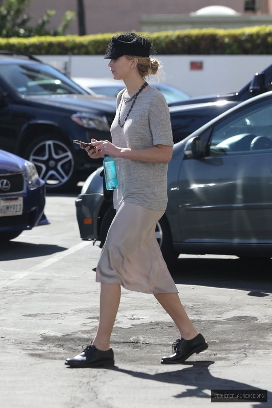 JLAW11~1.jpg