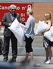 jennifer-lawrence-at-airport-in-florence_704045331.jpg