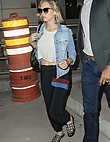 jennifer-lawrence-at-jfk-airport-in-new-york-september-23-2016_324061748.jpg