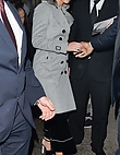 jennifer-lawrence-leaving-her-hotel-in-london-december-01-2016_1102121429.jpg