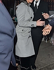 jennifer-lawrence-leaving-her-hotel-in-london-december-01-2016_1202121429.jpg