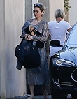 jennifer-lawrence-out-and-about-in-malibu-august-28-2016_1030094241.jpg