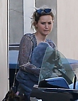 jennifer-lawrence-out-and-about-in-malibu-august-28-2016_430094241.jpg