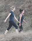 jennifer-lawrence-out-hiking-in-los-angeles-august-28-2016_1030094248.jpg
