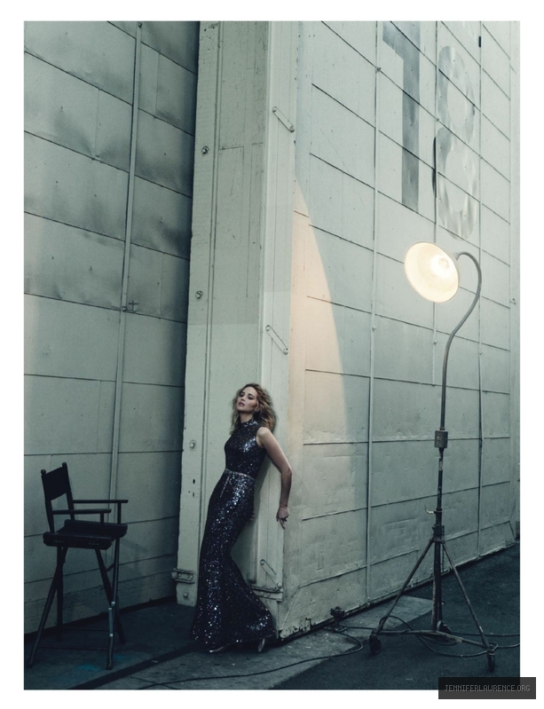 Harper_s_Bazaar_Singopore_28729.jpg