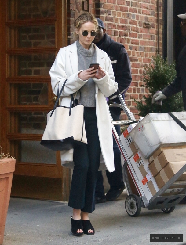 JLO15~5.jpg